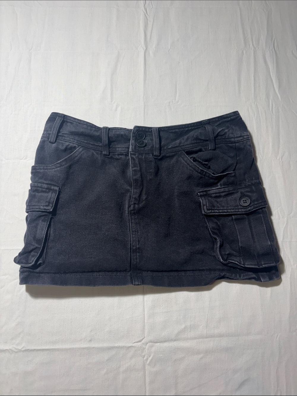 Edikted Black Cargo Skorts XS